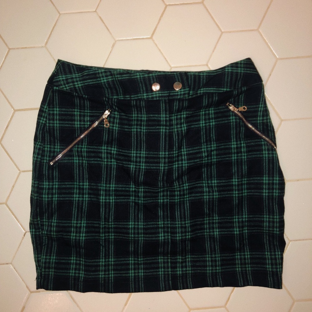 Plaid skirt